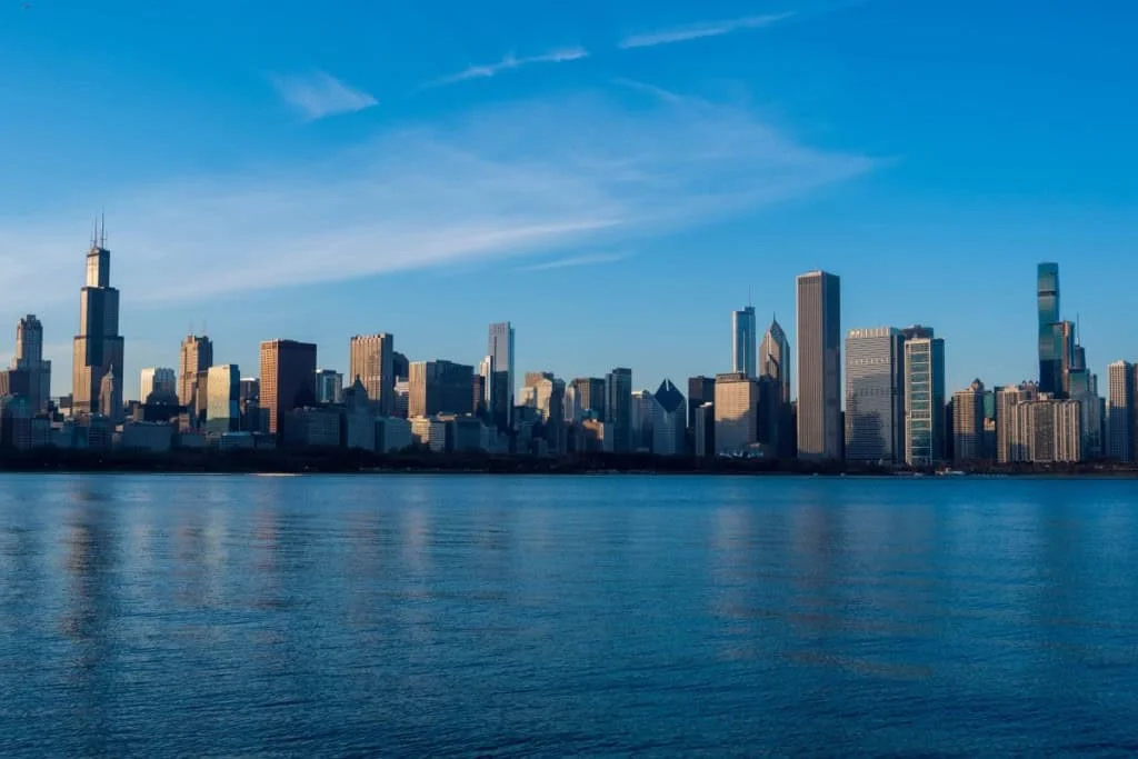 Experience Chicago's Outdoor Delights: From Lake Michigan to Urban Parks