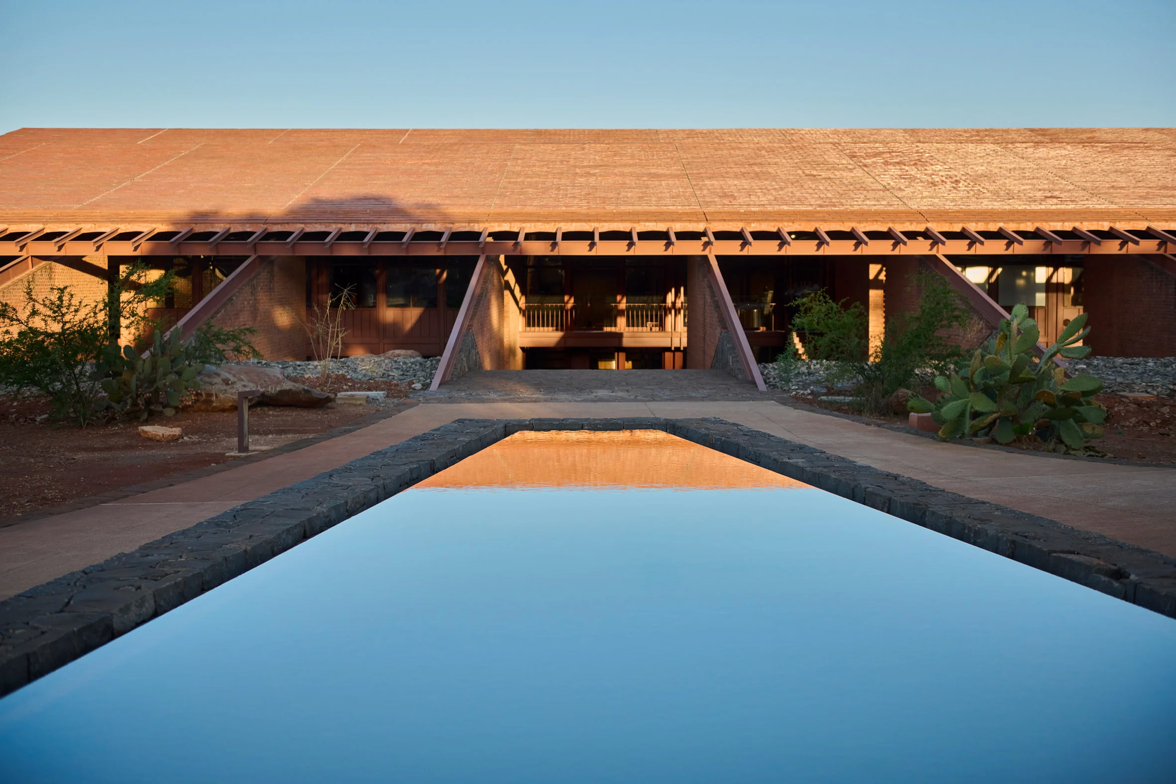 View of Atelier ARS Clase Azul warehouse
