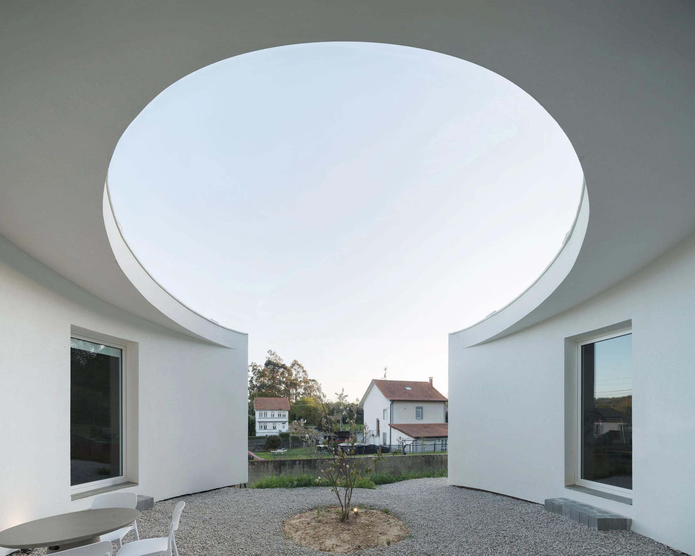 Crescent-shaped courtyard