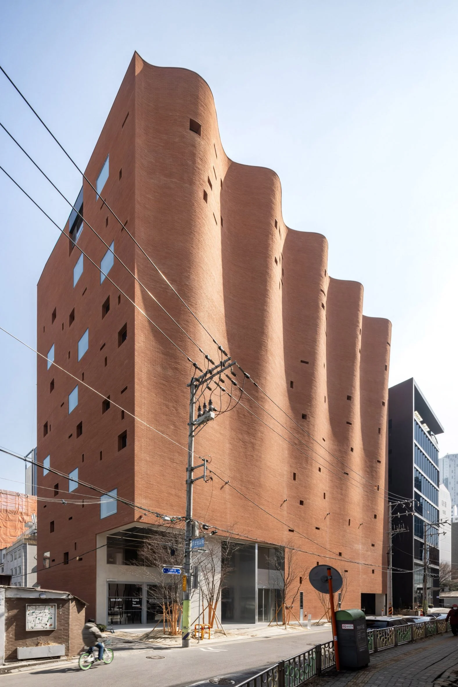 W-Mission Office by Behet Bondzio Lin Architekten and BCHO Architects